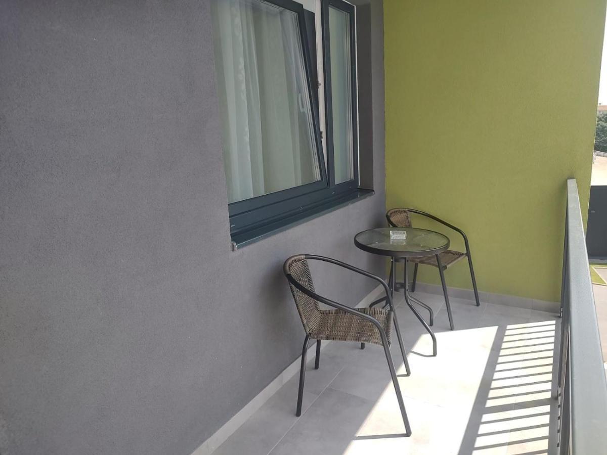 Silvia Resident Apartment Oradea Exterior photo