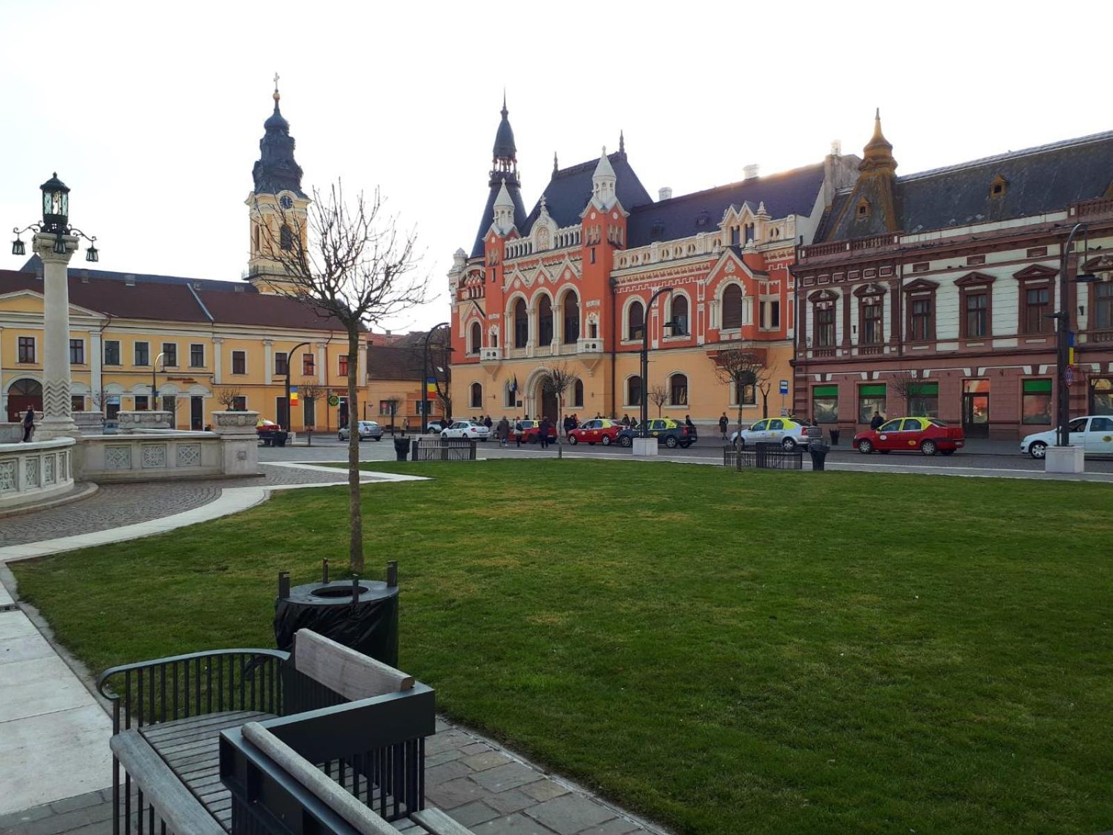 Silvia Resident Apartment Oradea Exterior photo